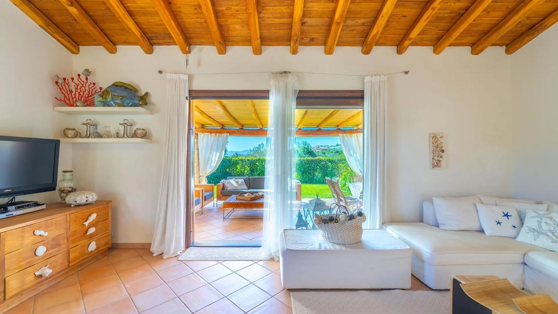 Villa Molara Home - By Searly Punta Molara